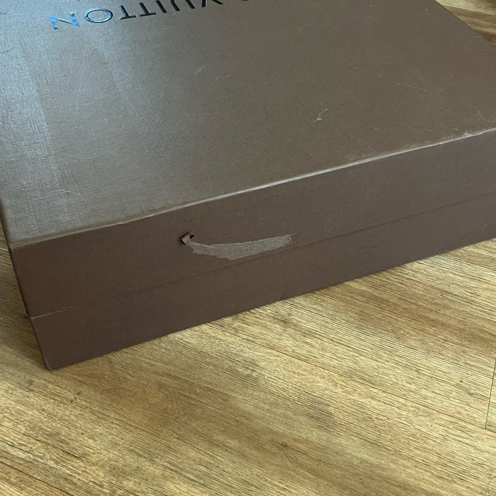 Louis Vuitton Large Box - Picture 3 of 11